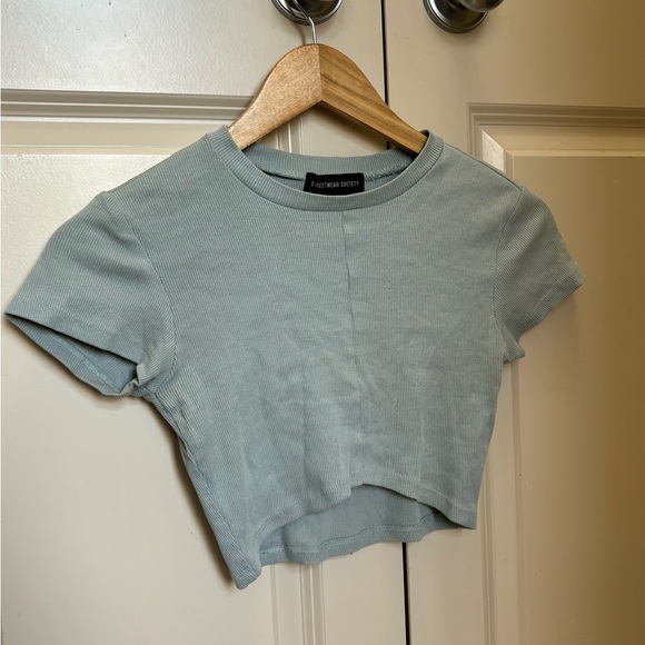 cropped t shirt - Picture 3 of 4